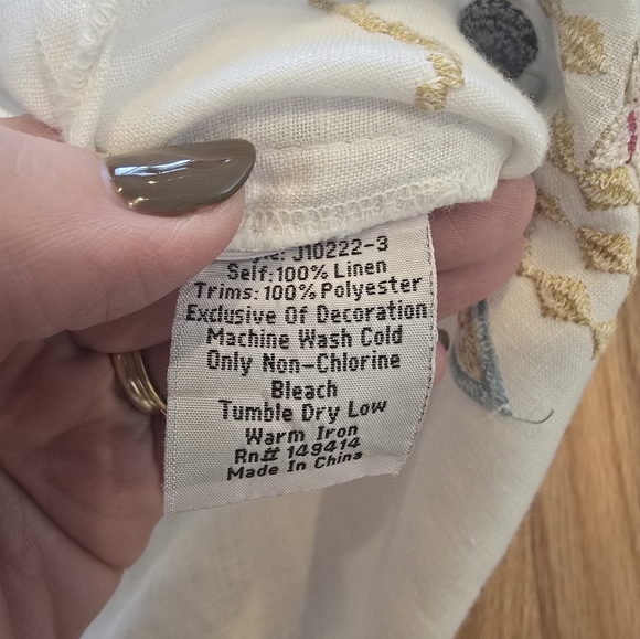 Johnny Was Mariposa Easy Linen Blouse White Embroidered XL Flower Butterfly - Picture 8 of 8